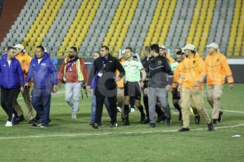 أشار إلى شبهة فساد.. أسامة حسني للحكم وفا: من أعطاك التعليمات؟ 